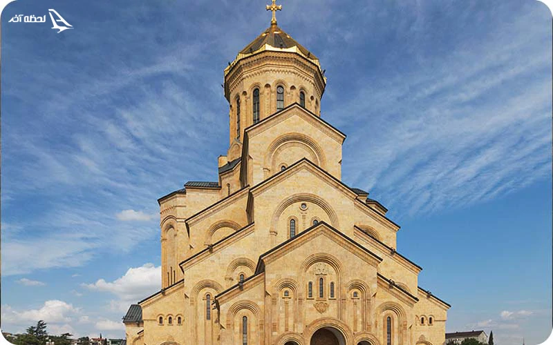 کلیسای جامع تثلیث؛ شاهکاری باشکوه از معماری مدرن ارتدکس